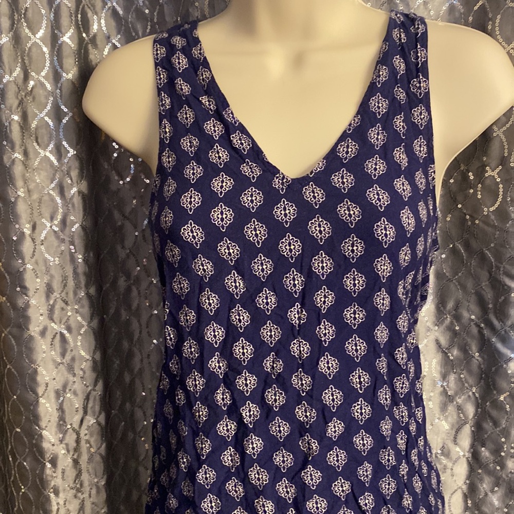Dress - Picture 2 of 6